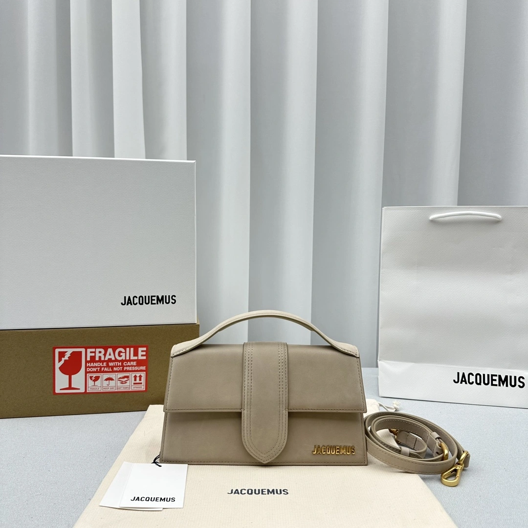 ComfortFit Jacquemus Satchel Bags 69633