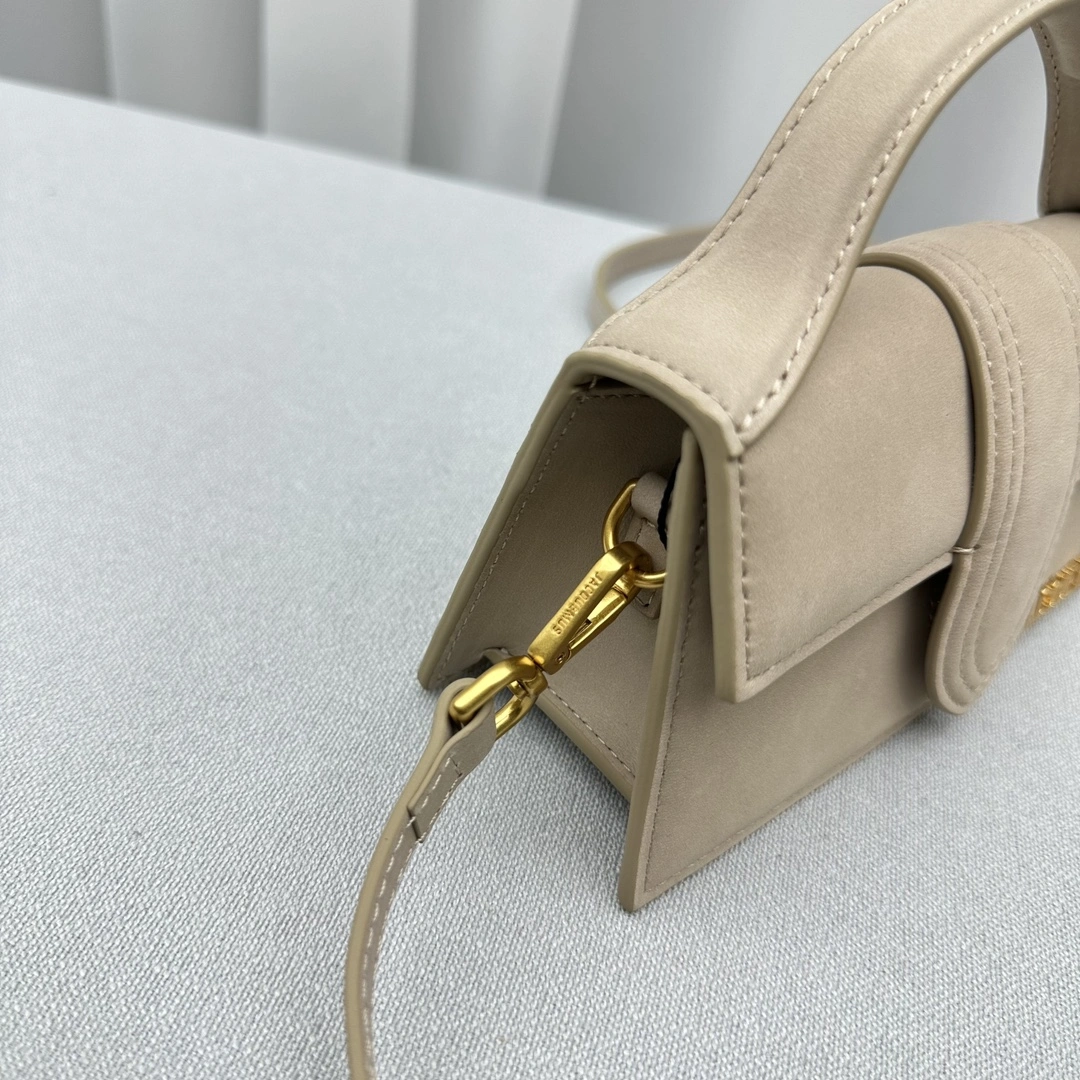 TechFriendly Jacquemus Satchel Bags 69591