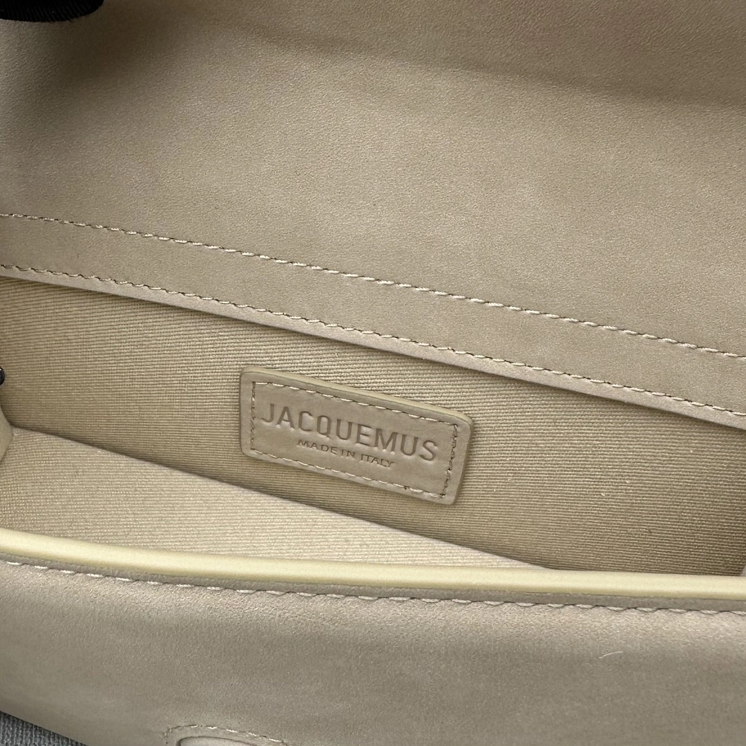 TechFriendly Jacquemus Satchel Bags 69591