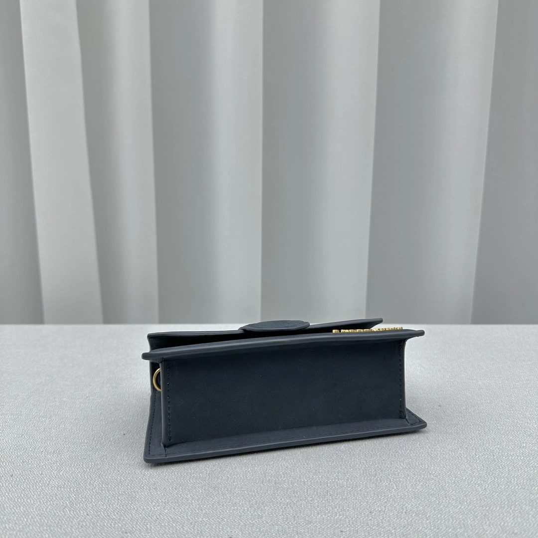 Compact Jacquemus Satchel Bags 69599