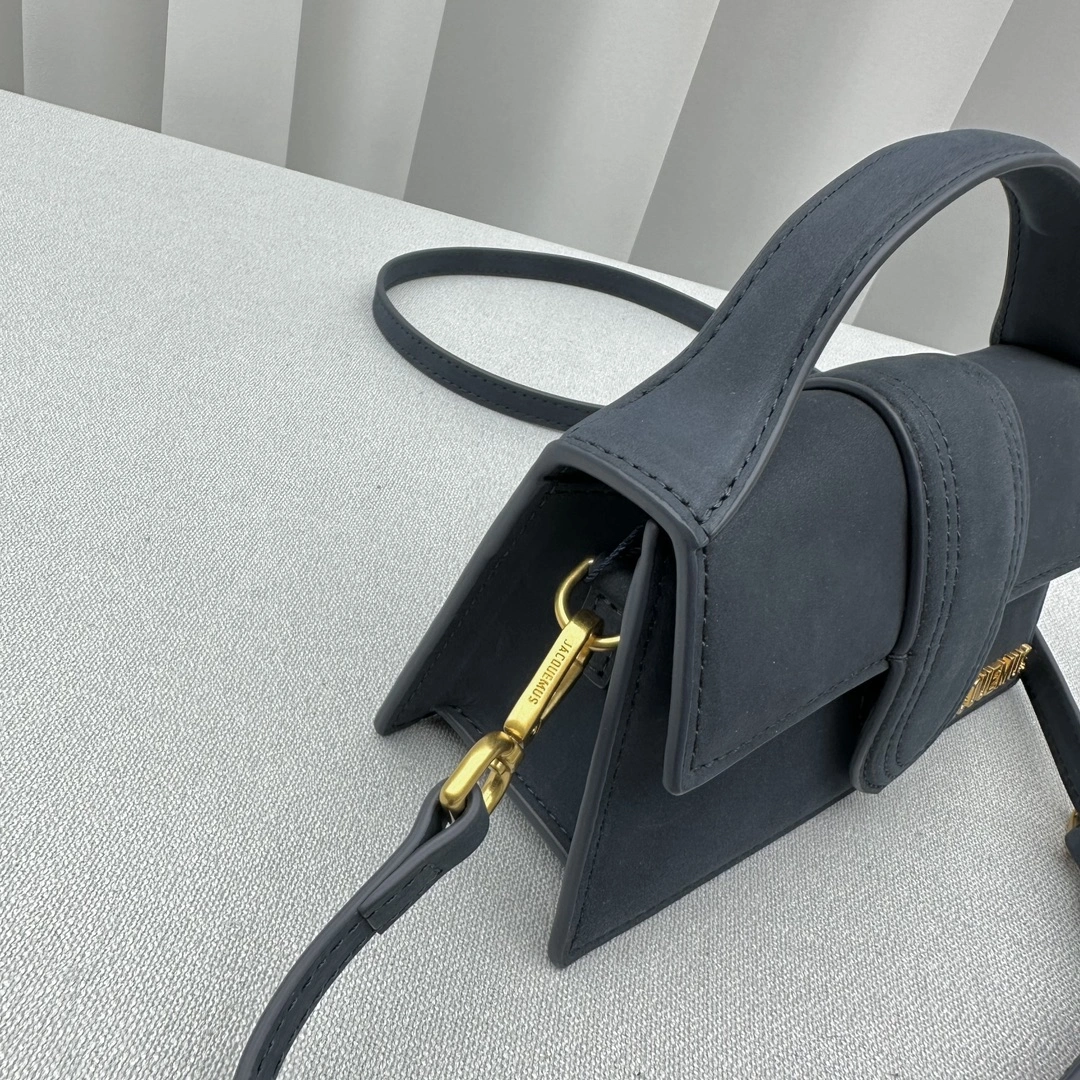Compact Jacquemus Satchel Bags 69599