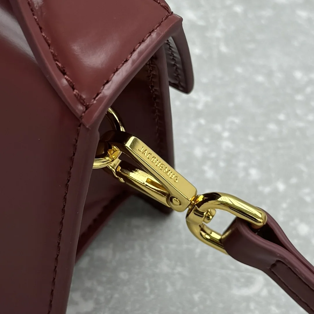Jacquemus Satchel Bags UrbanStyle 37689