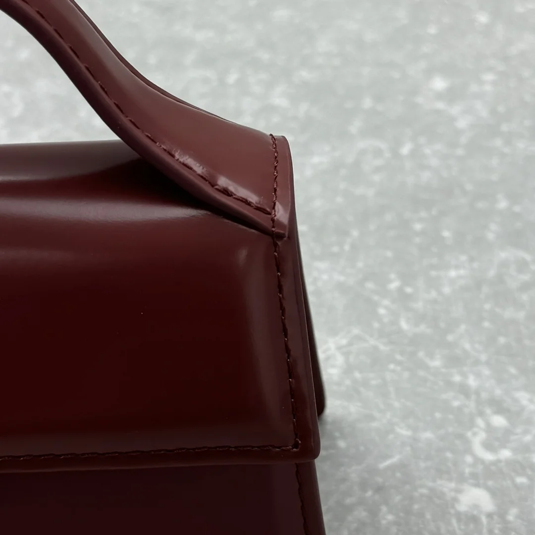 Jacquemus Satchel Bags UrbanStyle 37689