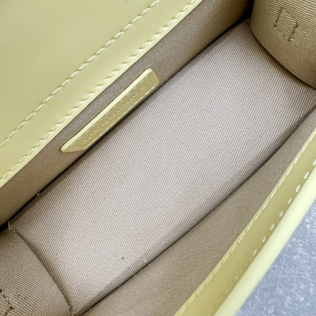 Breathable Jacquemus Satchel Bags 69576