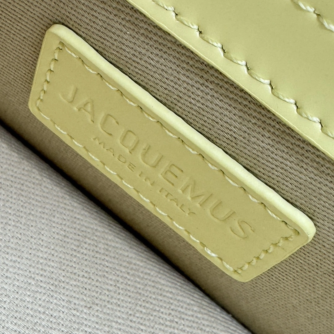 Breathable Jacquemus Satchel Bags 69576