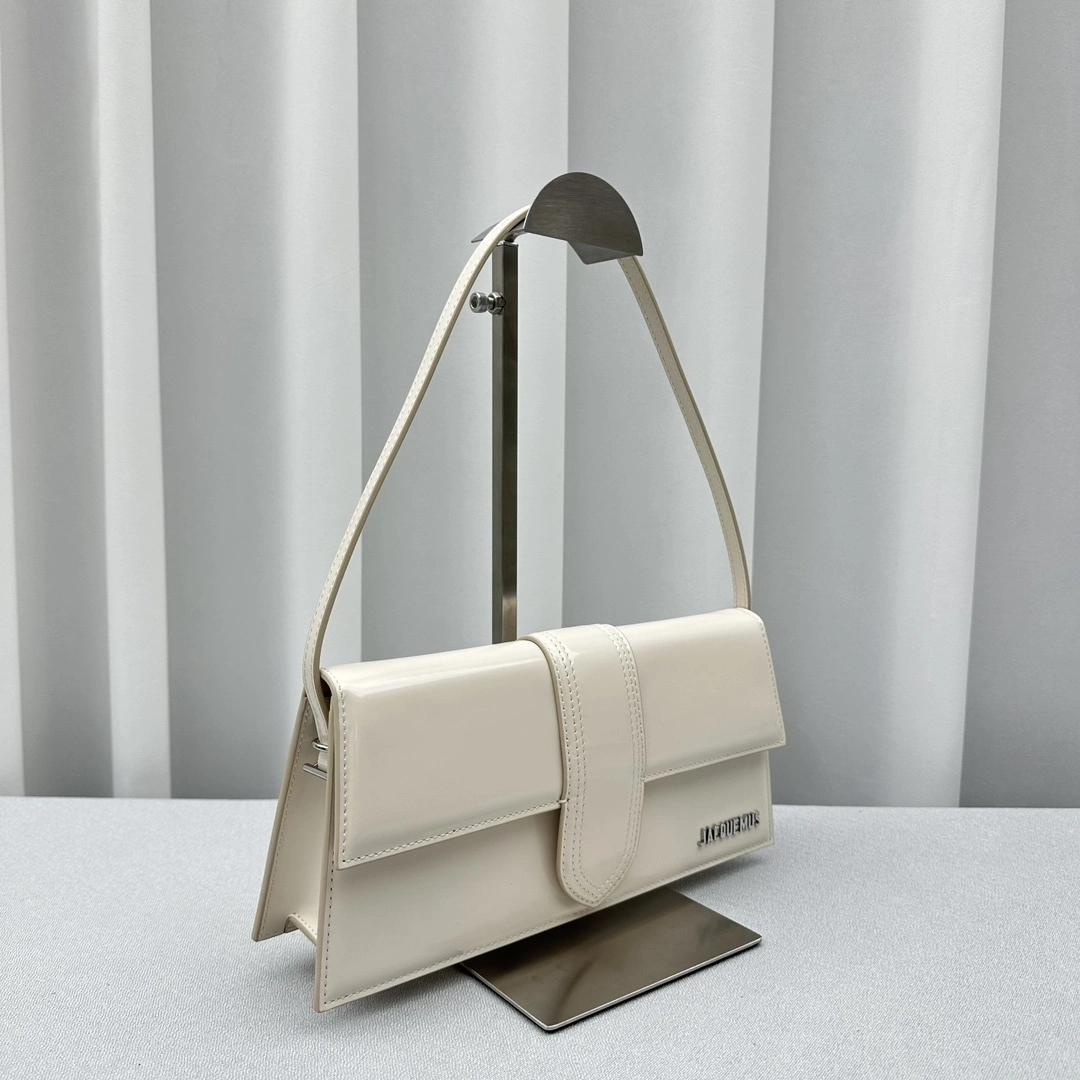Jacquemus Satchel Bags Youthful 69572