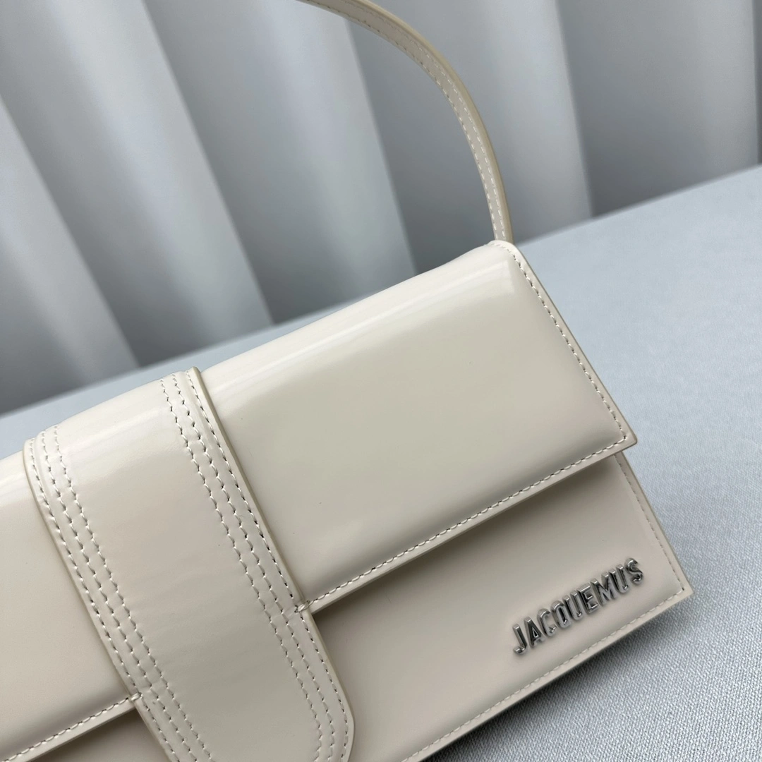 Jacquemus Satchel Bags Youthful 69572