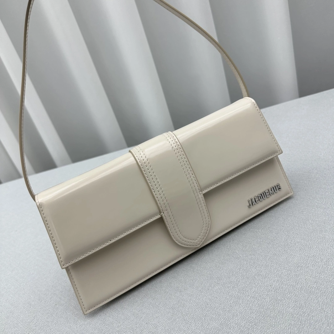Jacquemus Satchel Bags Youthful 69572