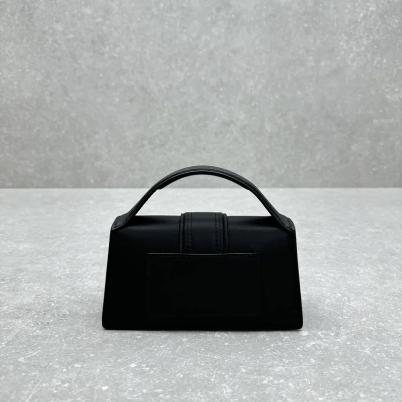 Jacquemus Satchel bags Sophisticated 55752