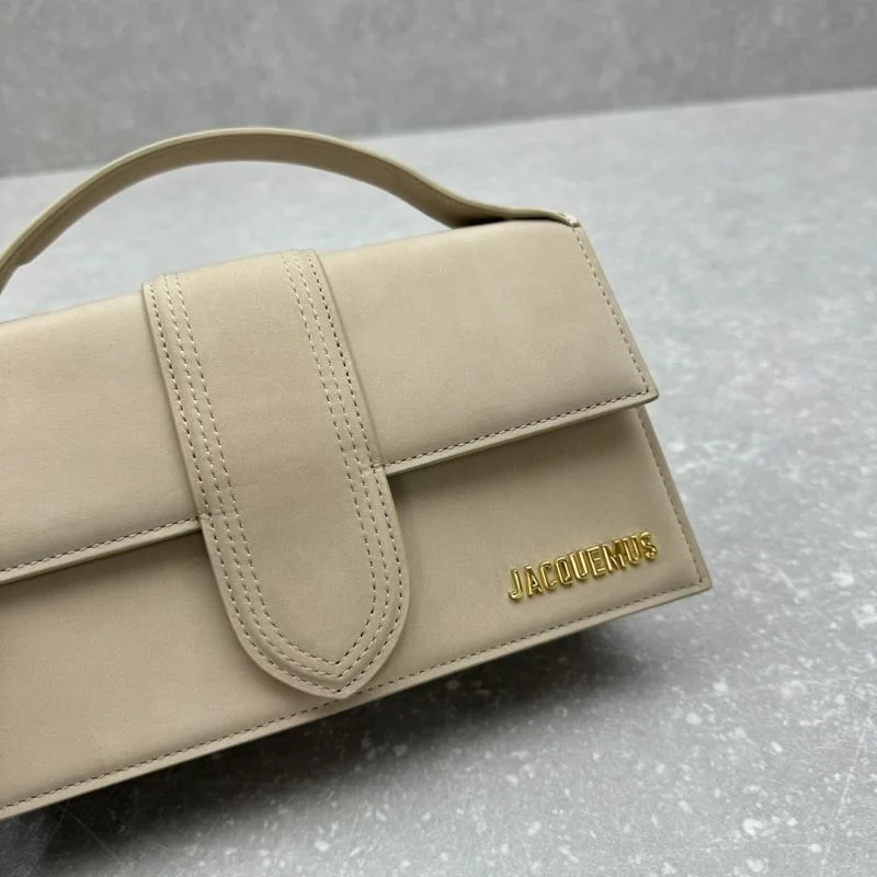 Jacquemus Satchel bags Casual 55780