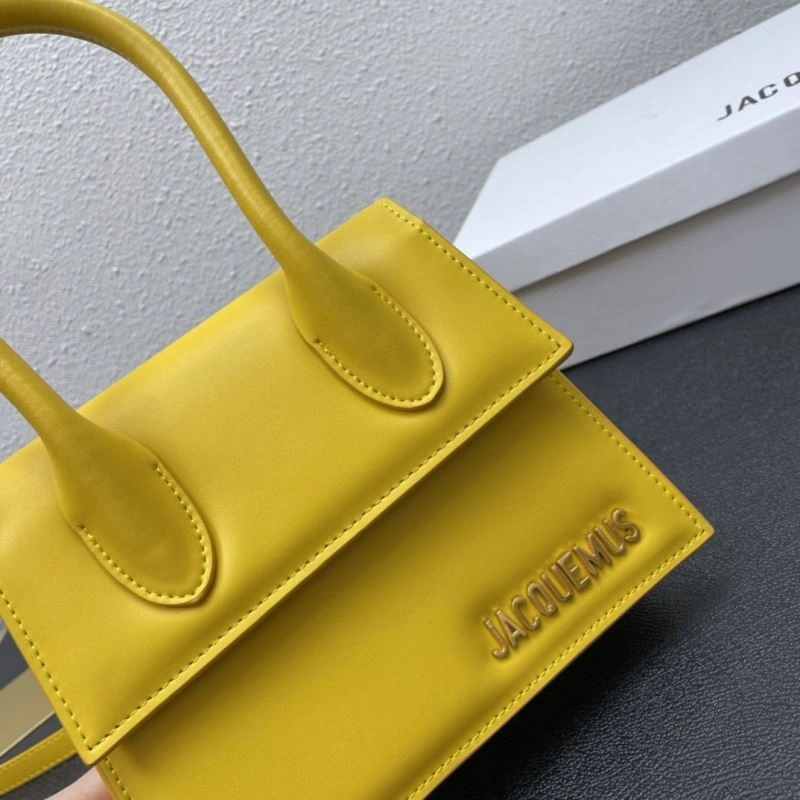 Trendsetting Jacquemus Top Handle Bags 83900