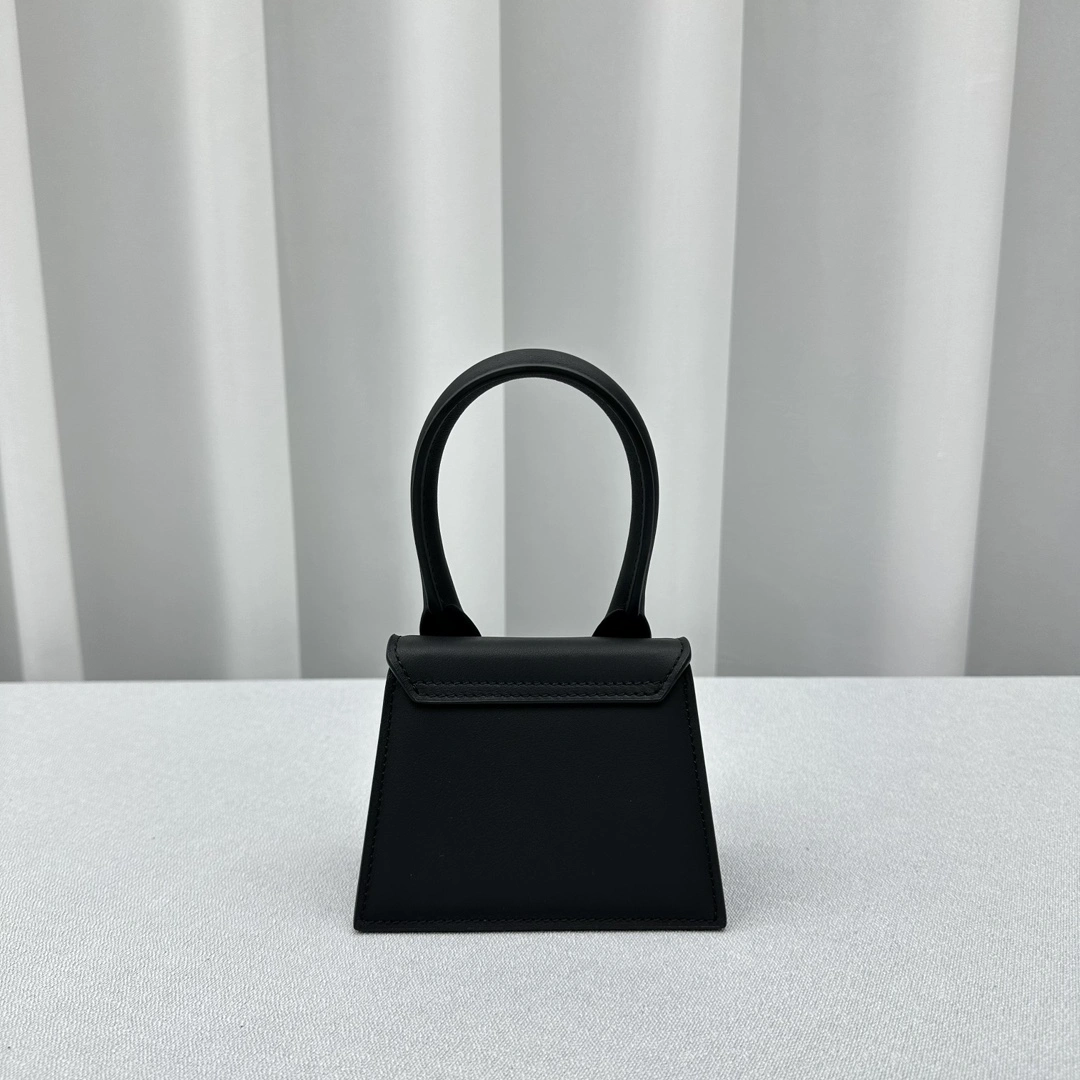 Jacquemus Top Handle Bags Sophisticated 69557