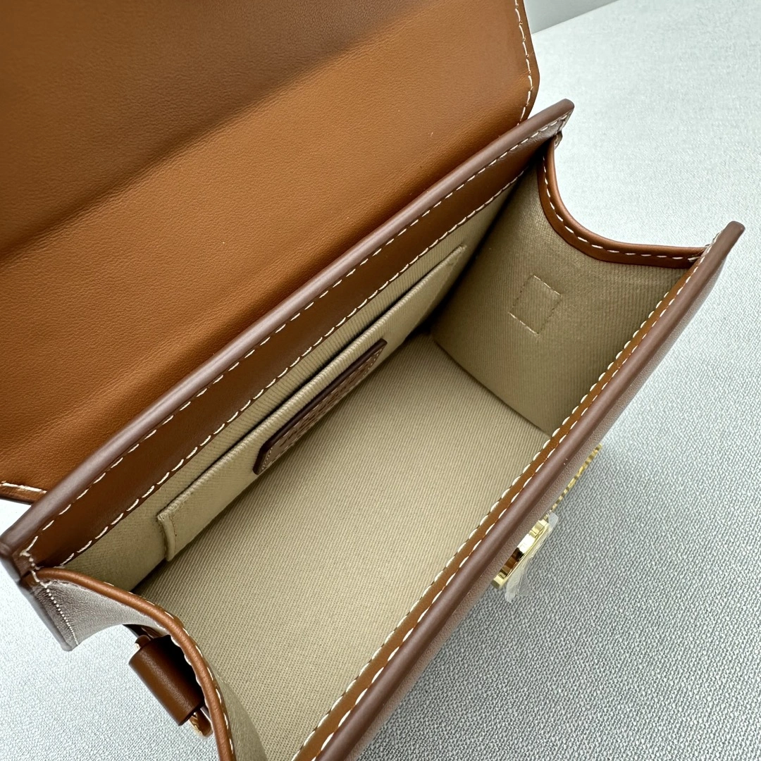 Jacquemus Top Handle Bags EasyMatch 69547