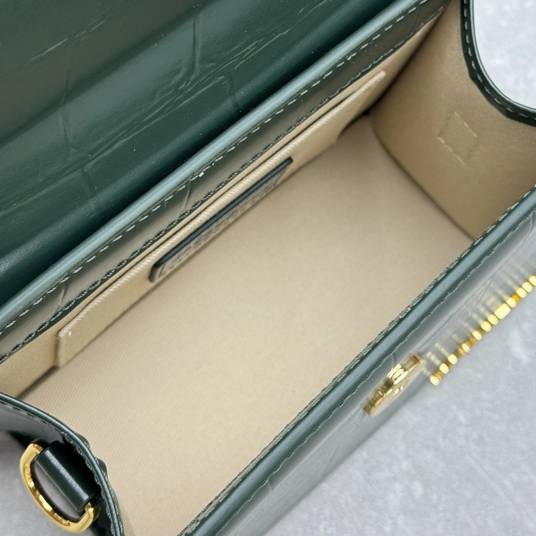Unique Jacquemus Top Handle Bags 69544