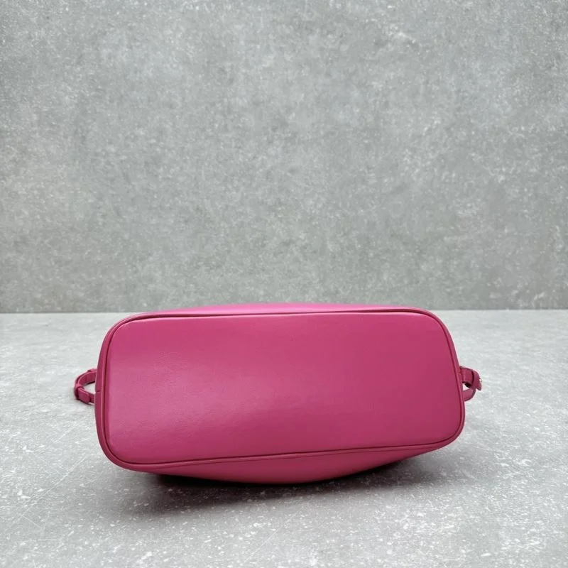 Attractive Jacquemus Top Handle Bags 55729
