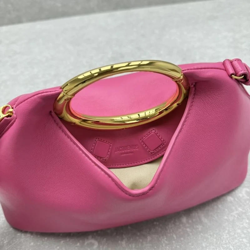 Attractive Jacquemus Top Handle Bags 55729