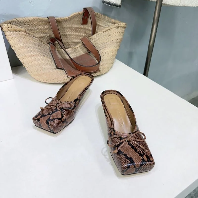 TimelessDesign Jacques Sandals 9909