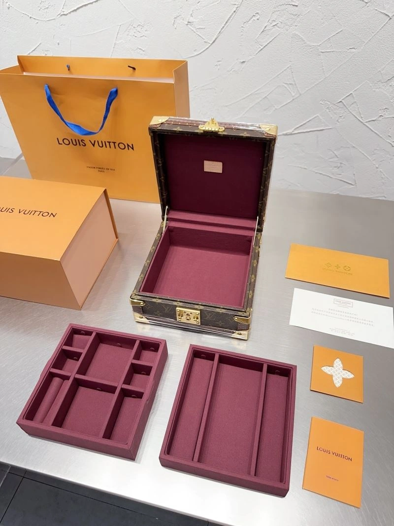 Sporty Jewelry Box 69387