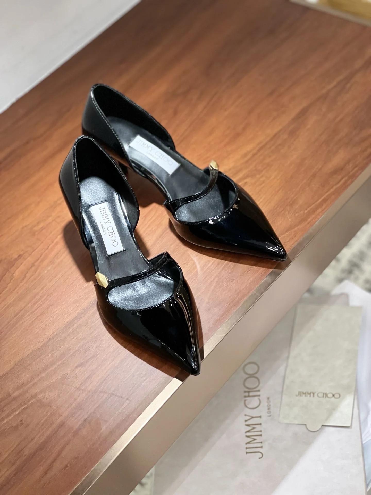 Jimmy Choo Sandals Stylish 7950