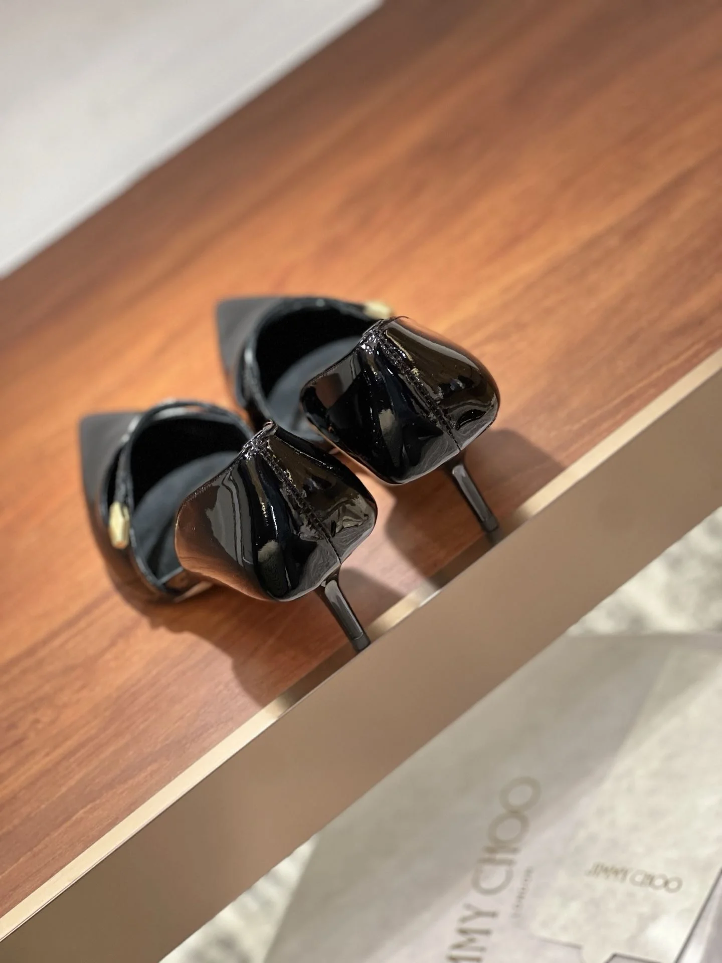 Jimmy Choo Sandals Stylish 7950