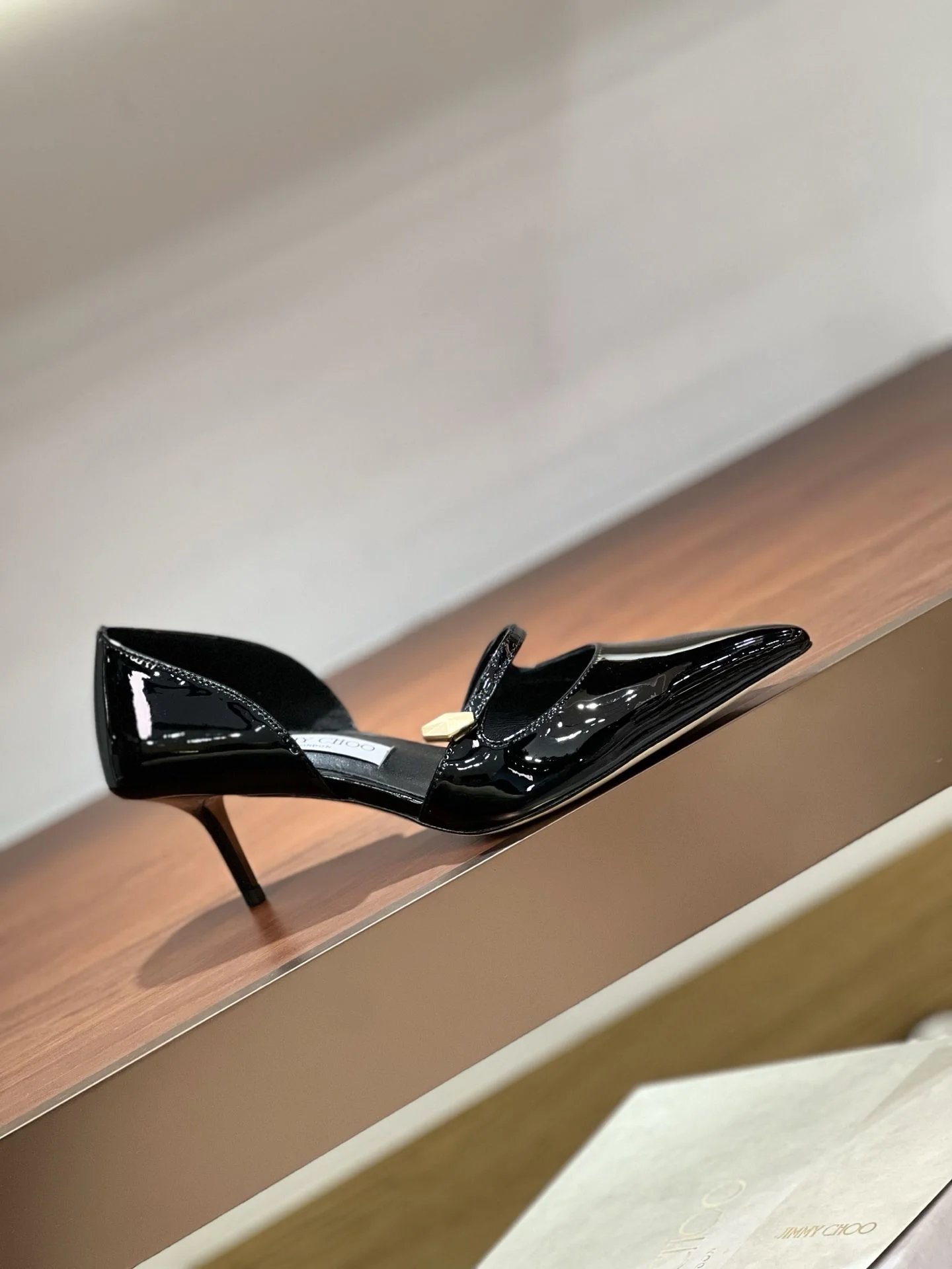 Jimmy Choo Sandals Stylish 7950