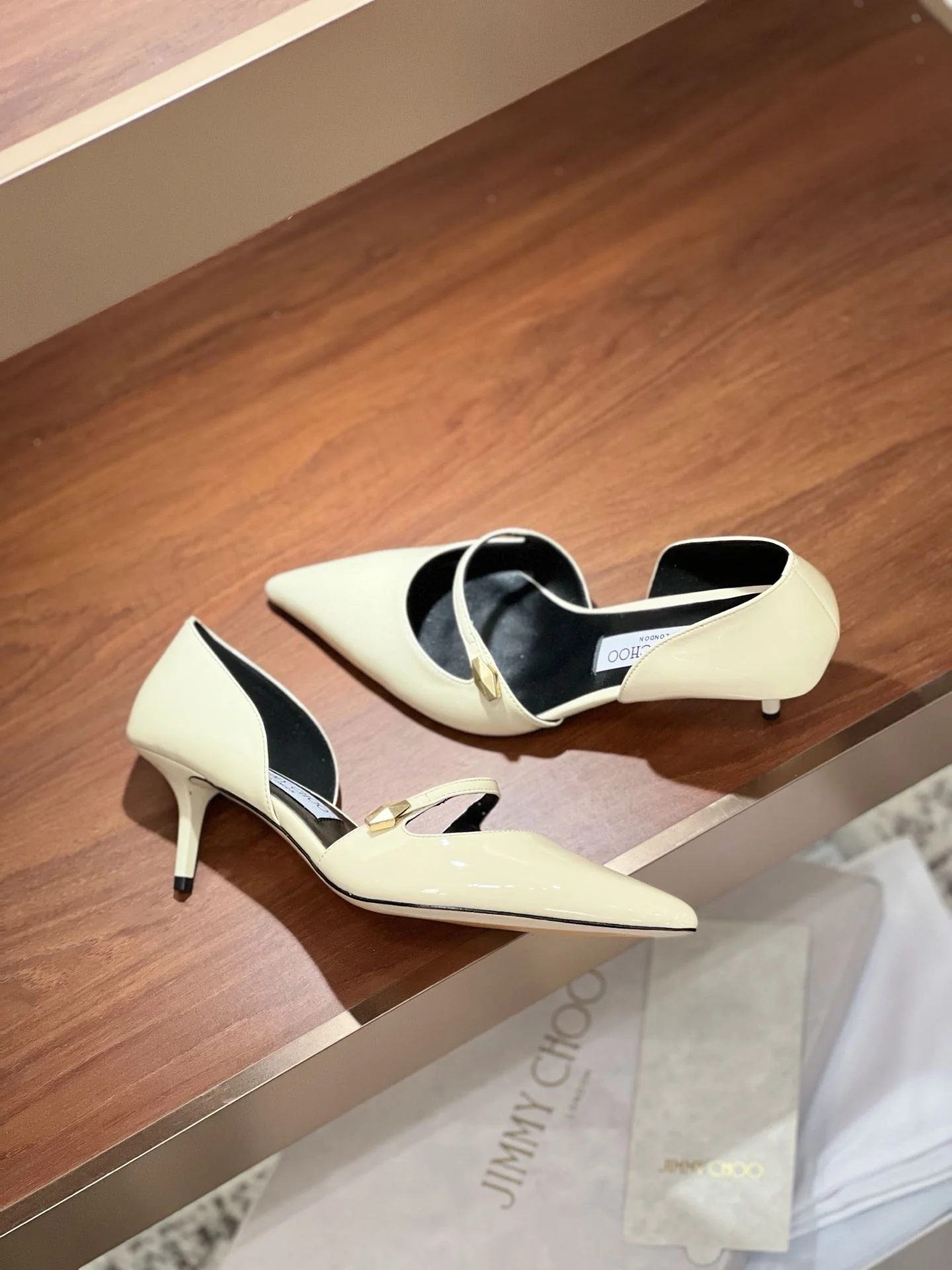 Bright Jimmy Choo Sandals 7970
