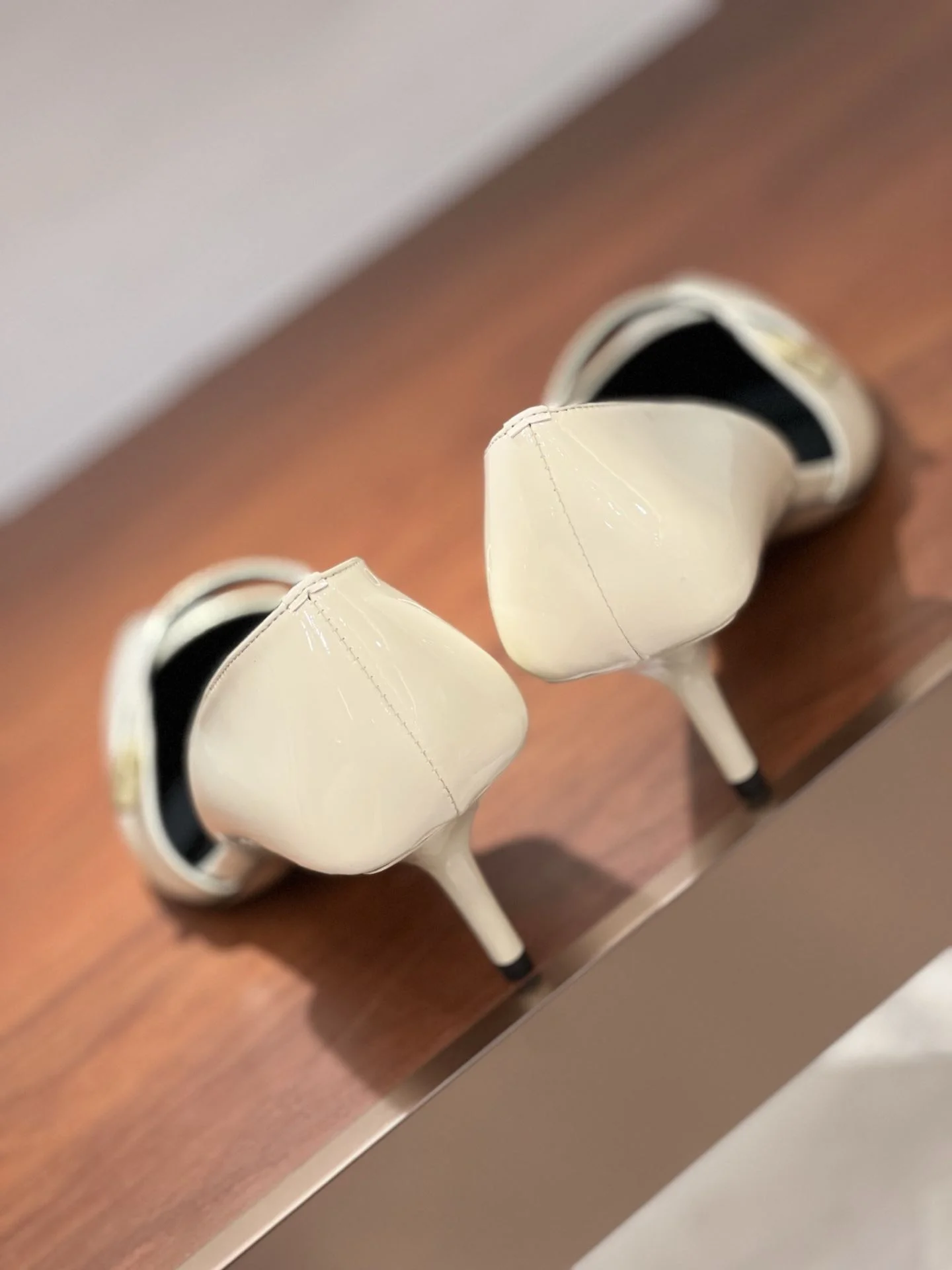 Bright Jimmy Choo Sandals 7970