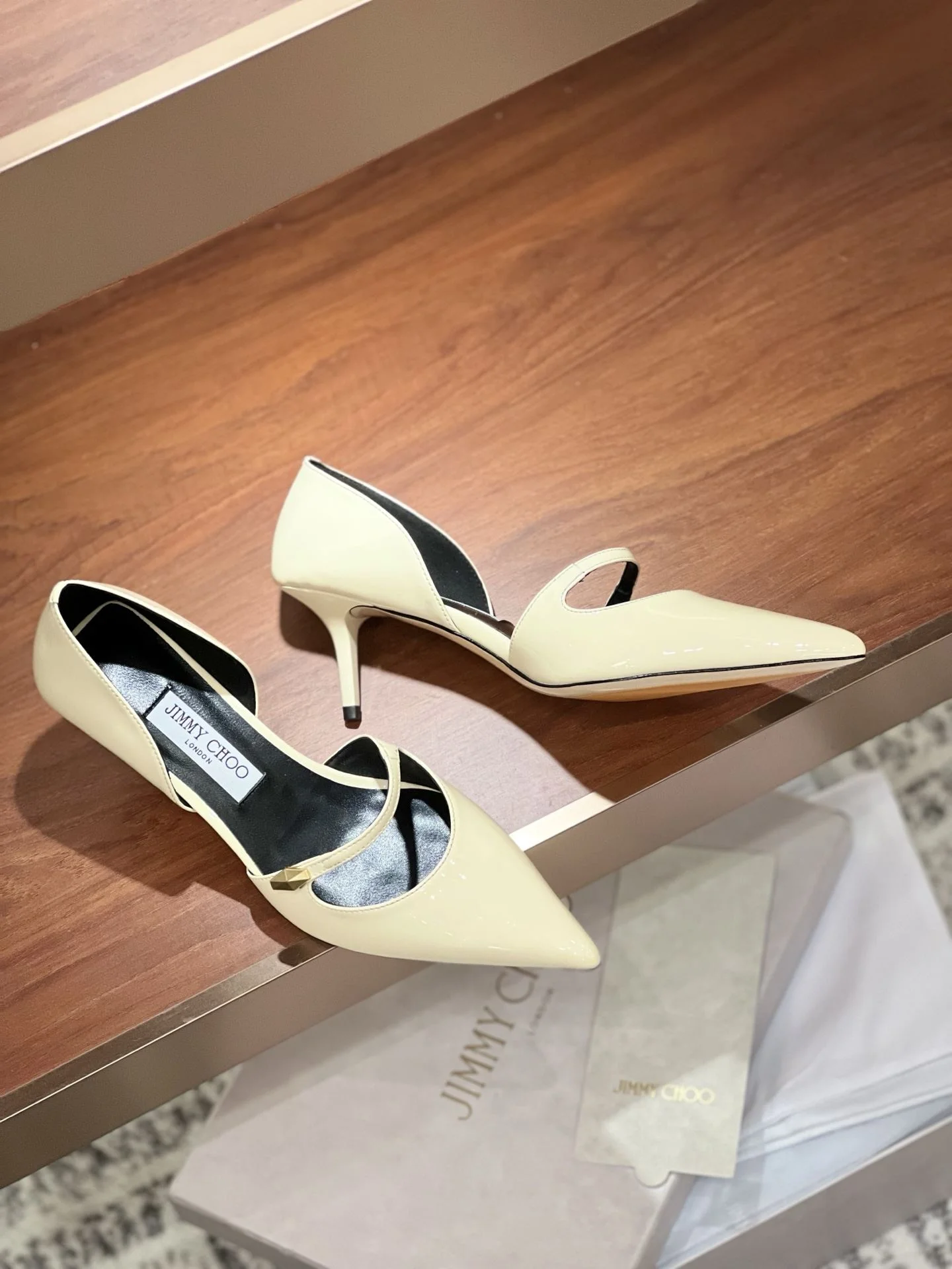 Bright Jimmy Choo Sandals 7970