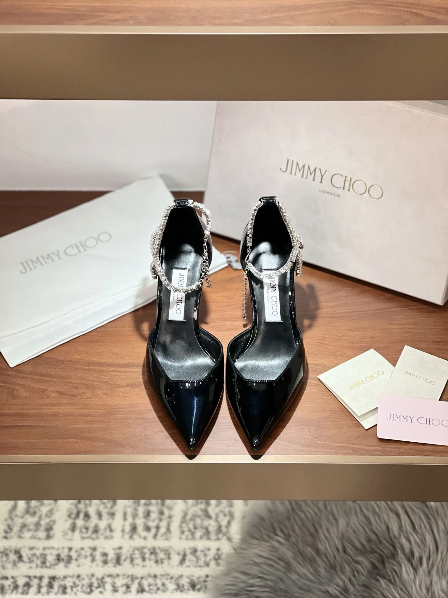 Jimmy Choo Sandals Stylish 7956