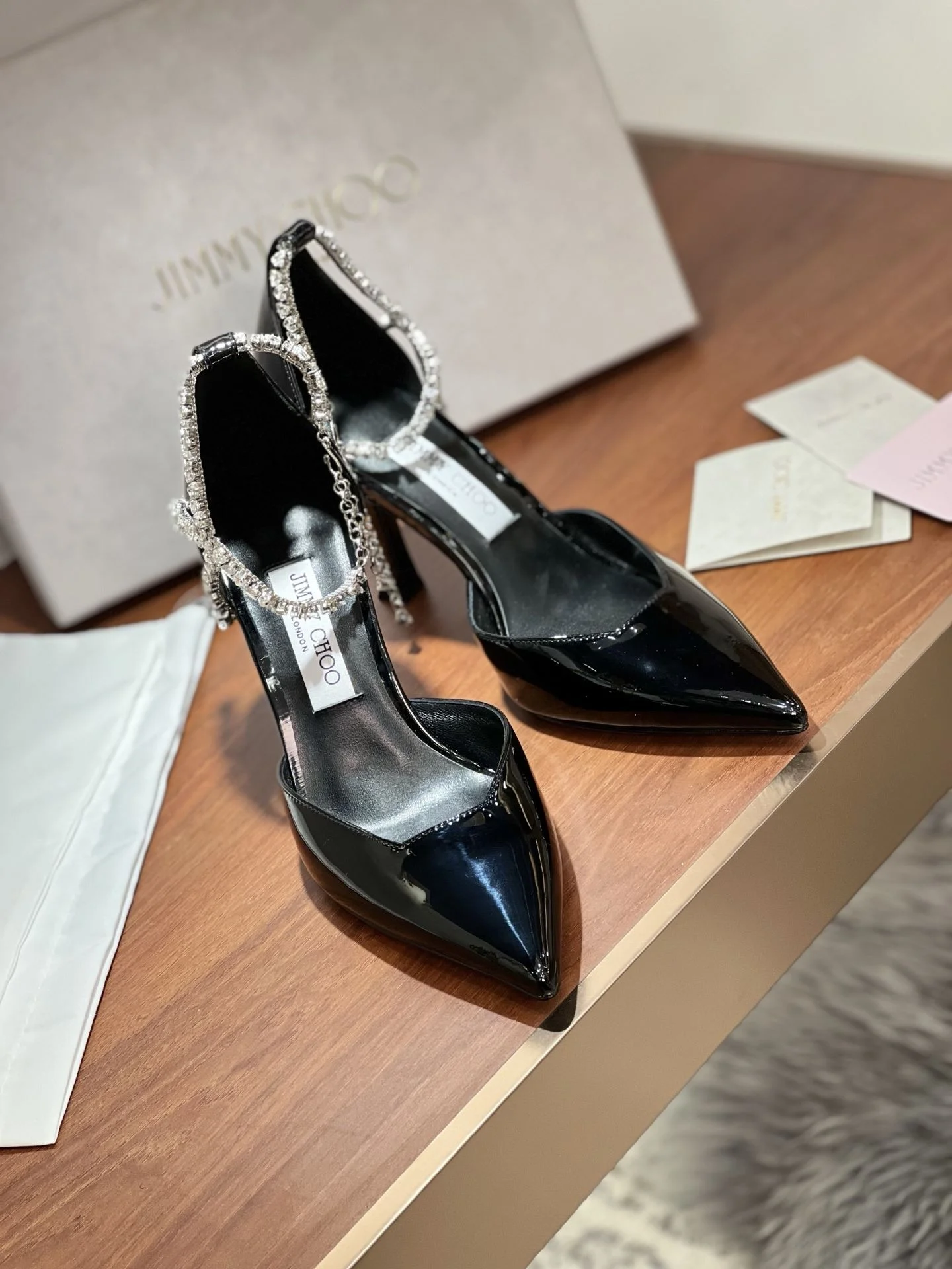 Jimmy Choo Sandals Stylish 7956