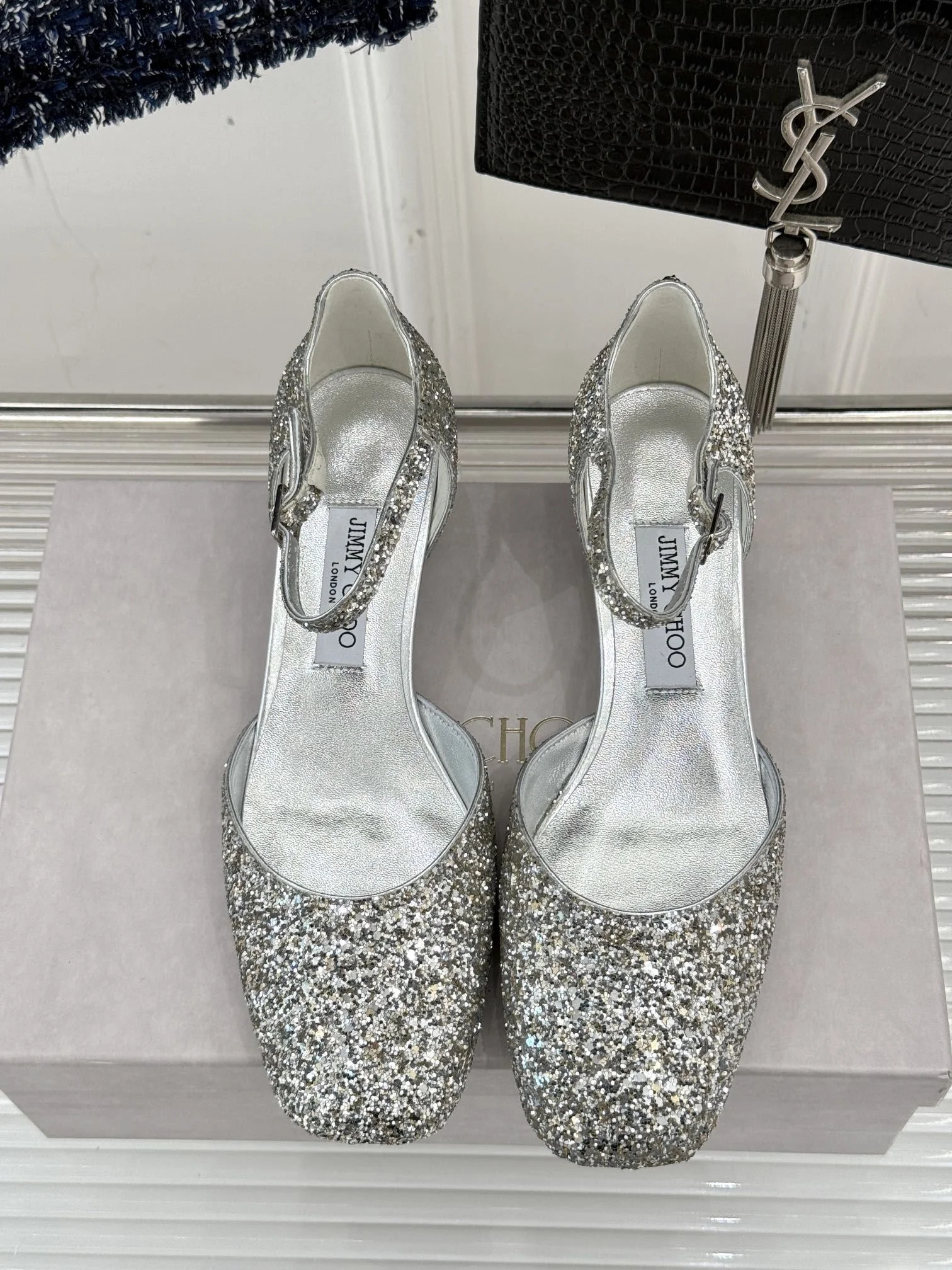 WrinkleFree Jimmy Choo Sandals 8019