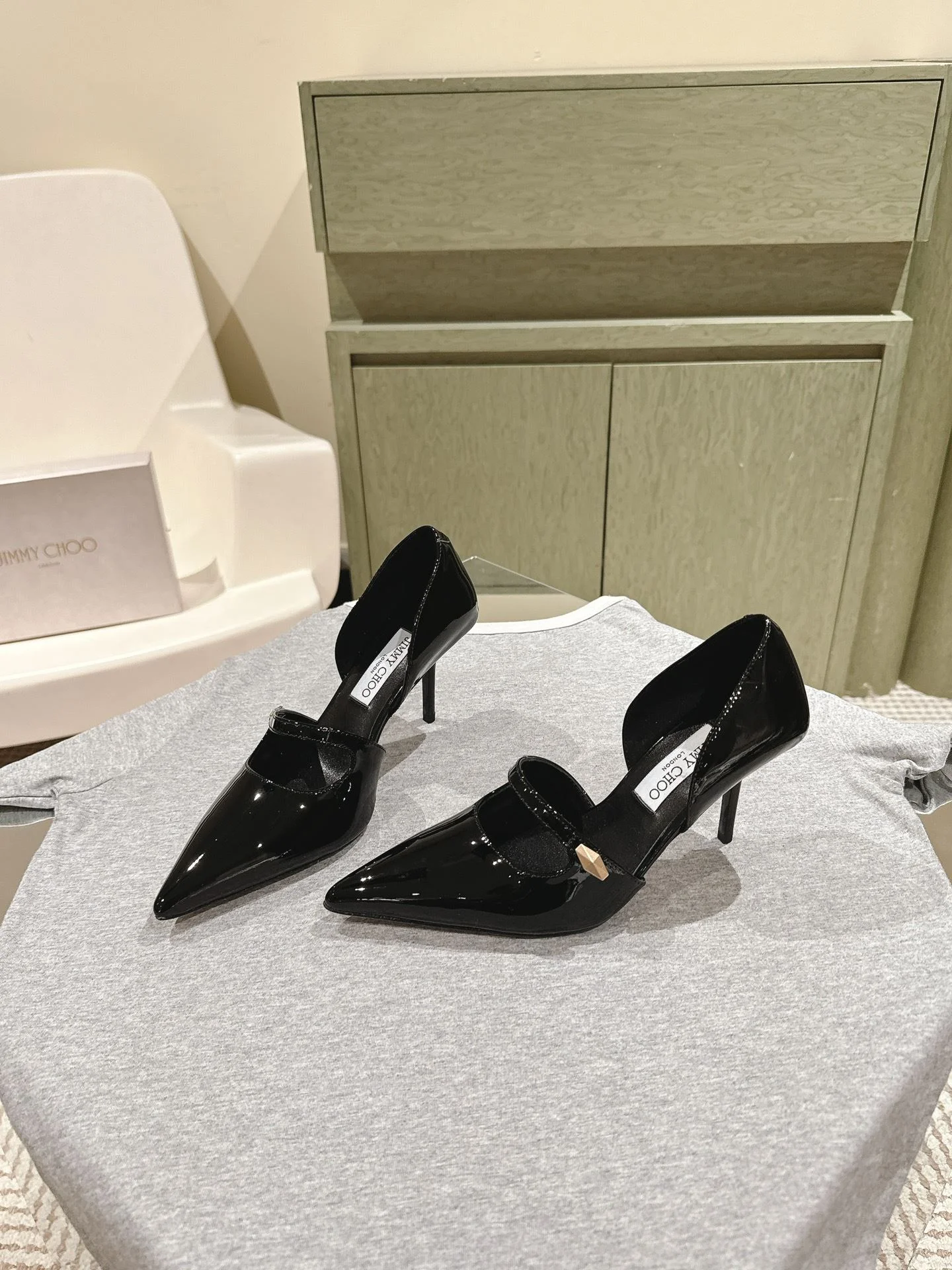 Breathable Jimmy Choo Sandals 7977