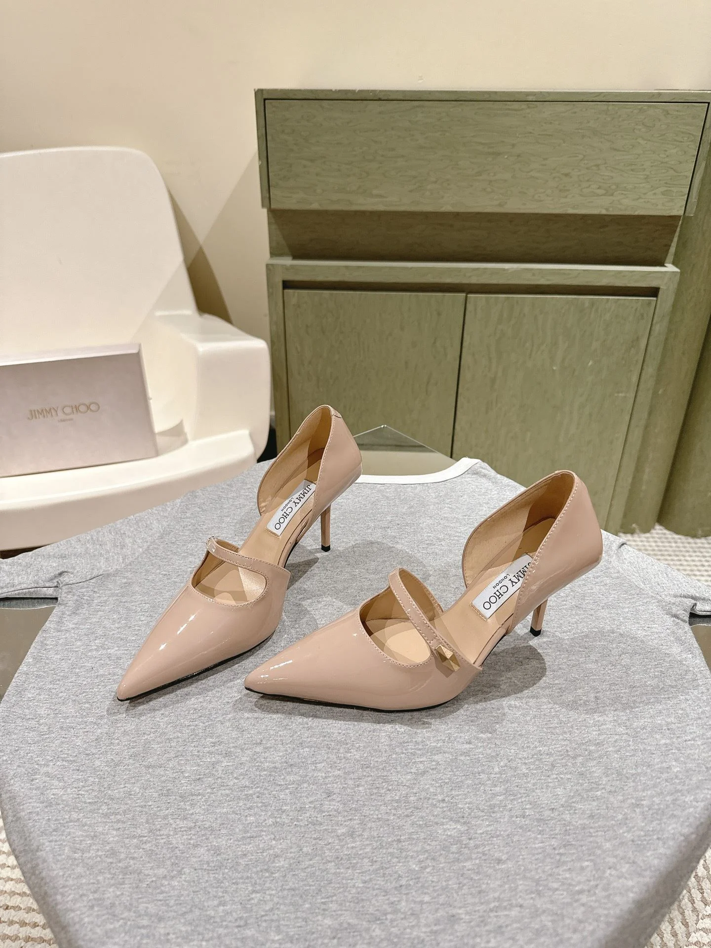 SoftTouch Jimmy Choo Sandals 7940