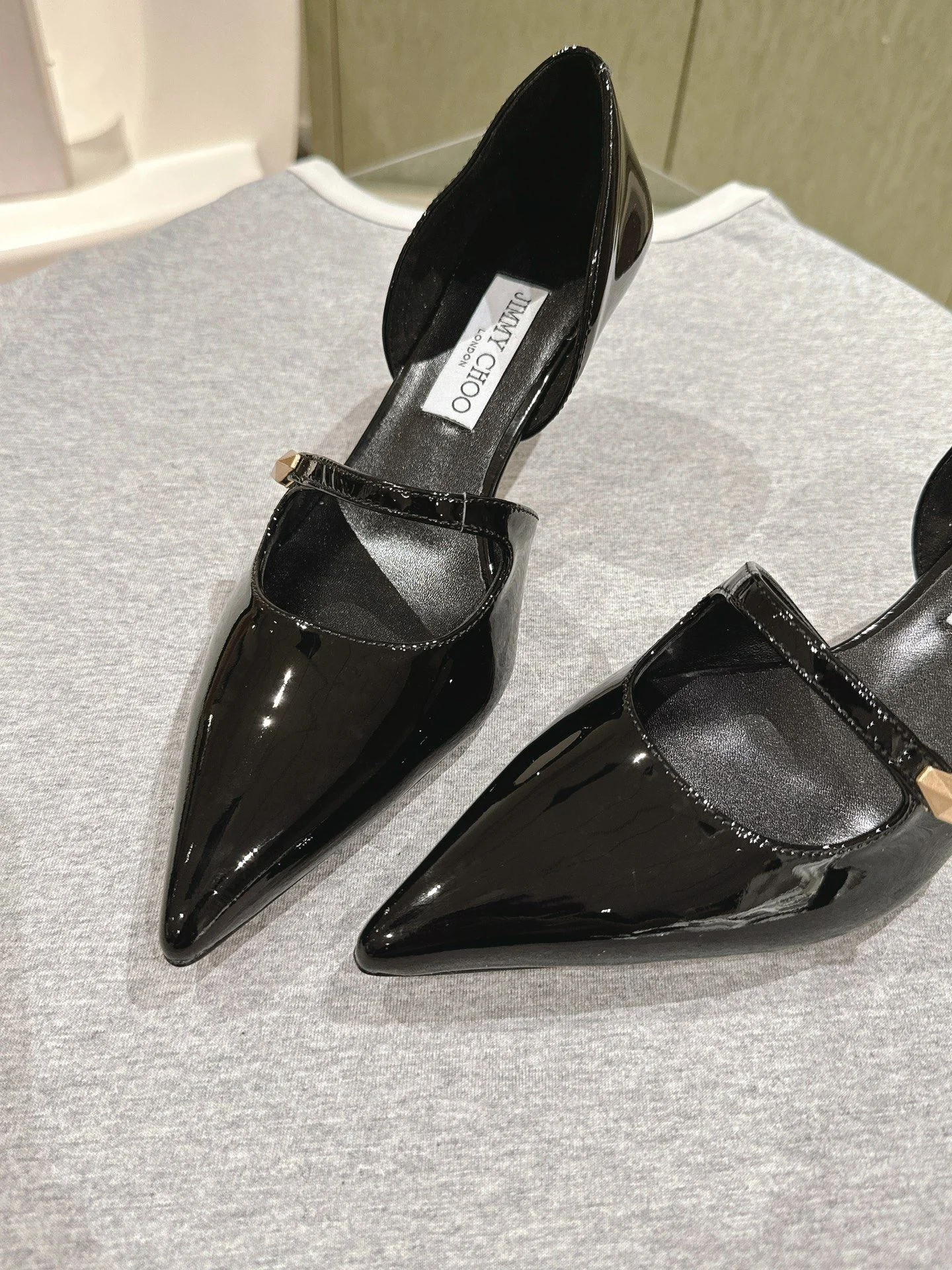 WellDesigned Jimmy Choo Sandals 7945