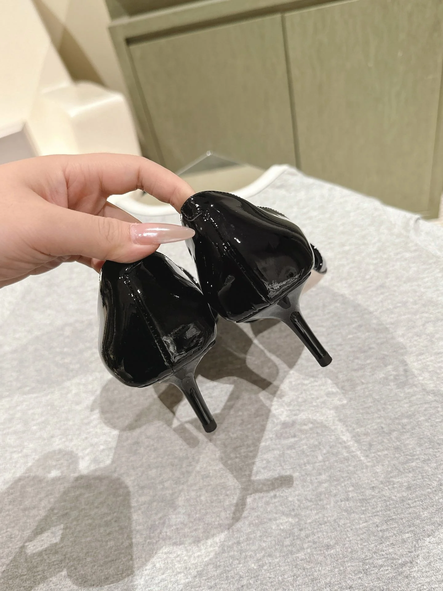 WellDesigned Jimmy Choo Sandals 7945