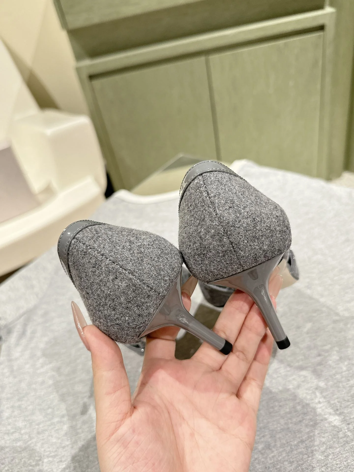 Minimalist Jimmy Choo Sandals 7942