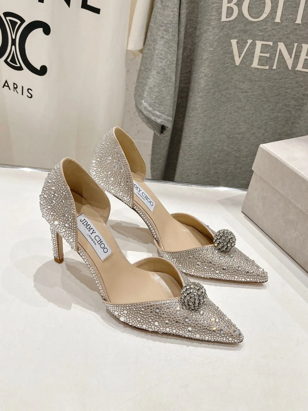 Jimmy Choo Sandals TimelessDesign 7988