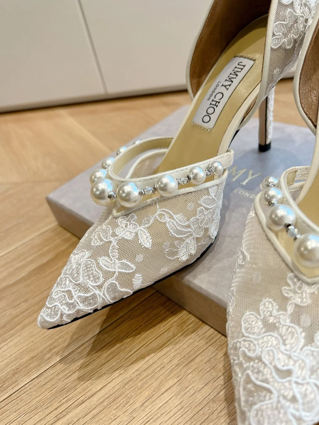Jimmy Choo Sandals Durable 7923