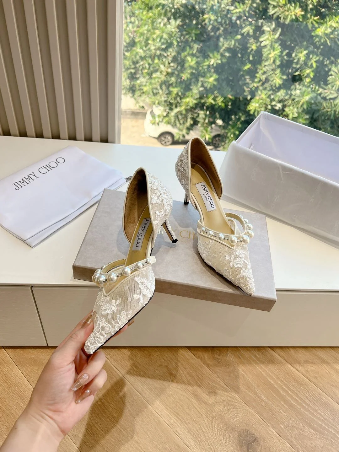 ModernLook Jimmy Choo Sandals 7925