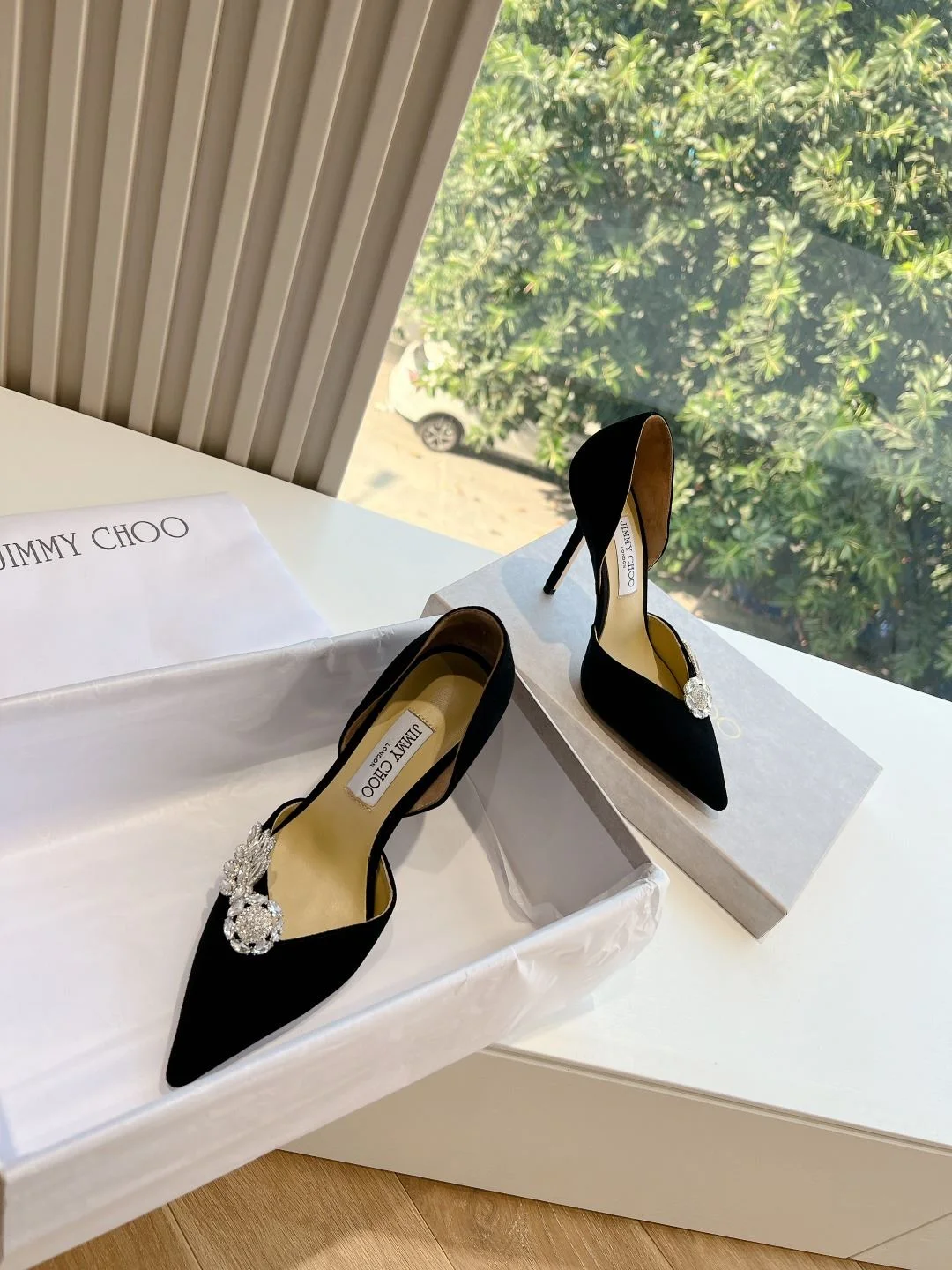 Jimmy Choo Sandals TimelessDesign 7969