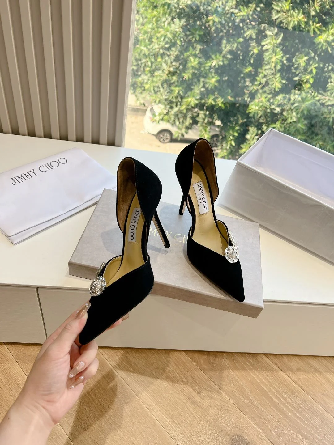 Jimmy Choo Sandals TimelessDesign 7969