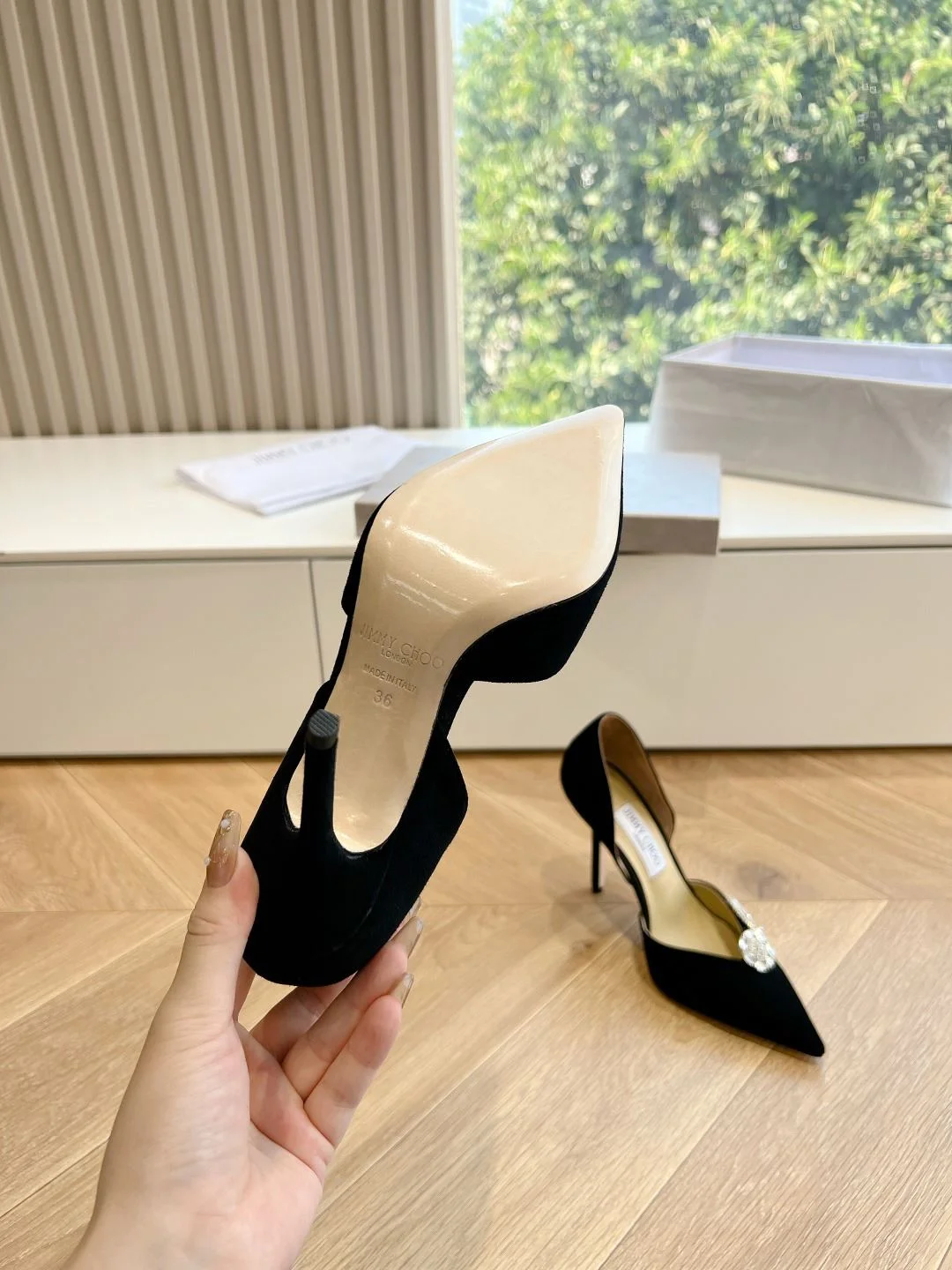 Jimmy Choo Sandals TimelessDesign 7969