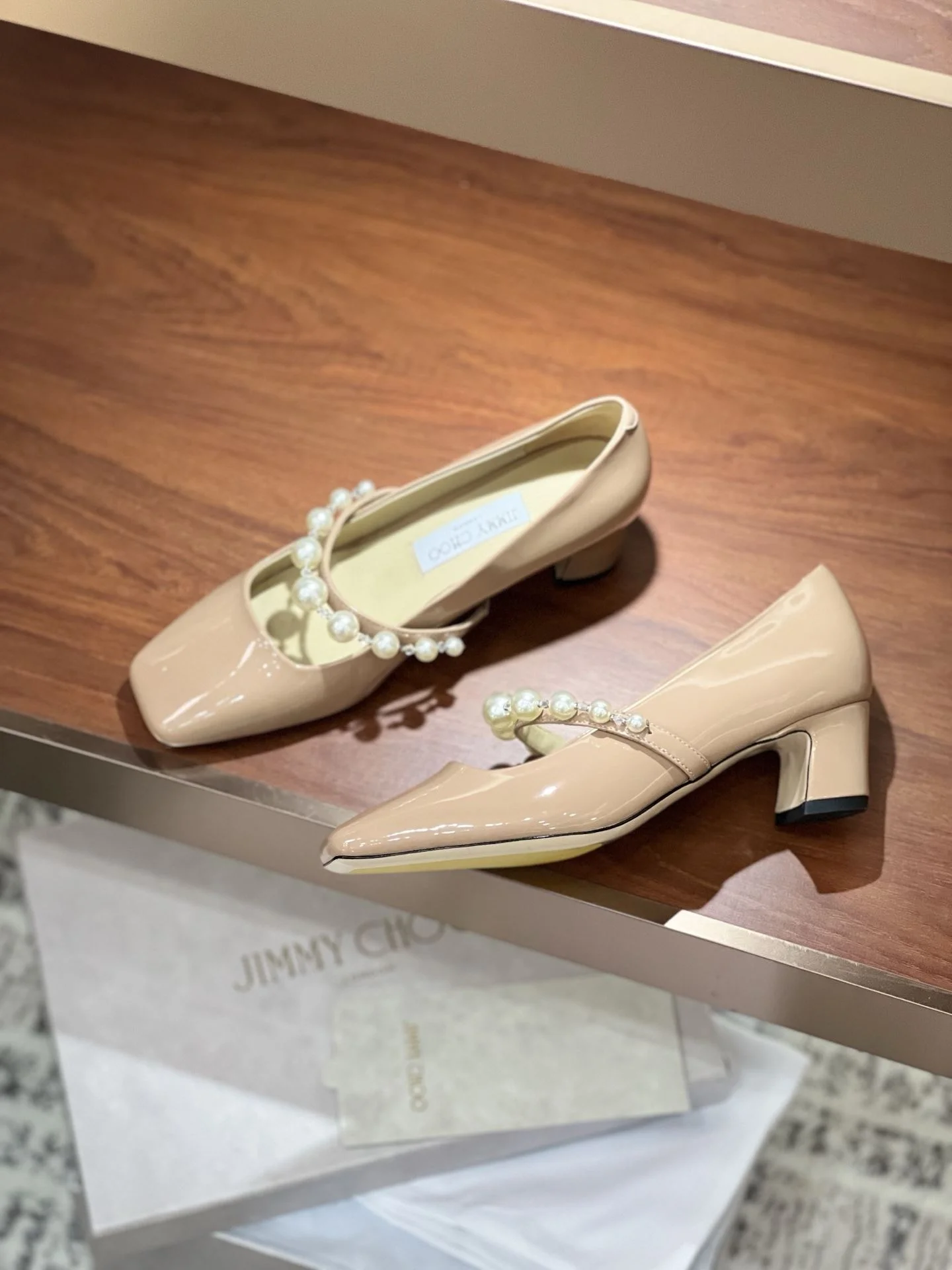 Jimmy Choo Shoes Timeless 8005