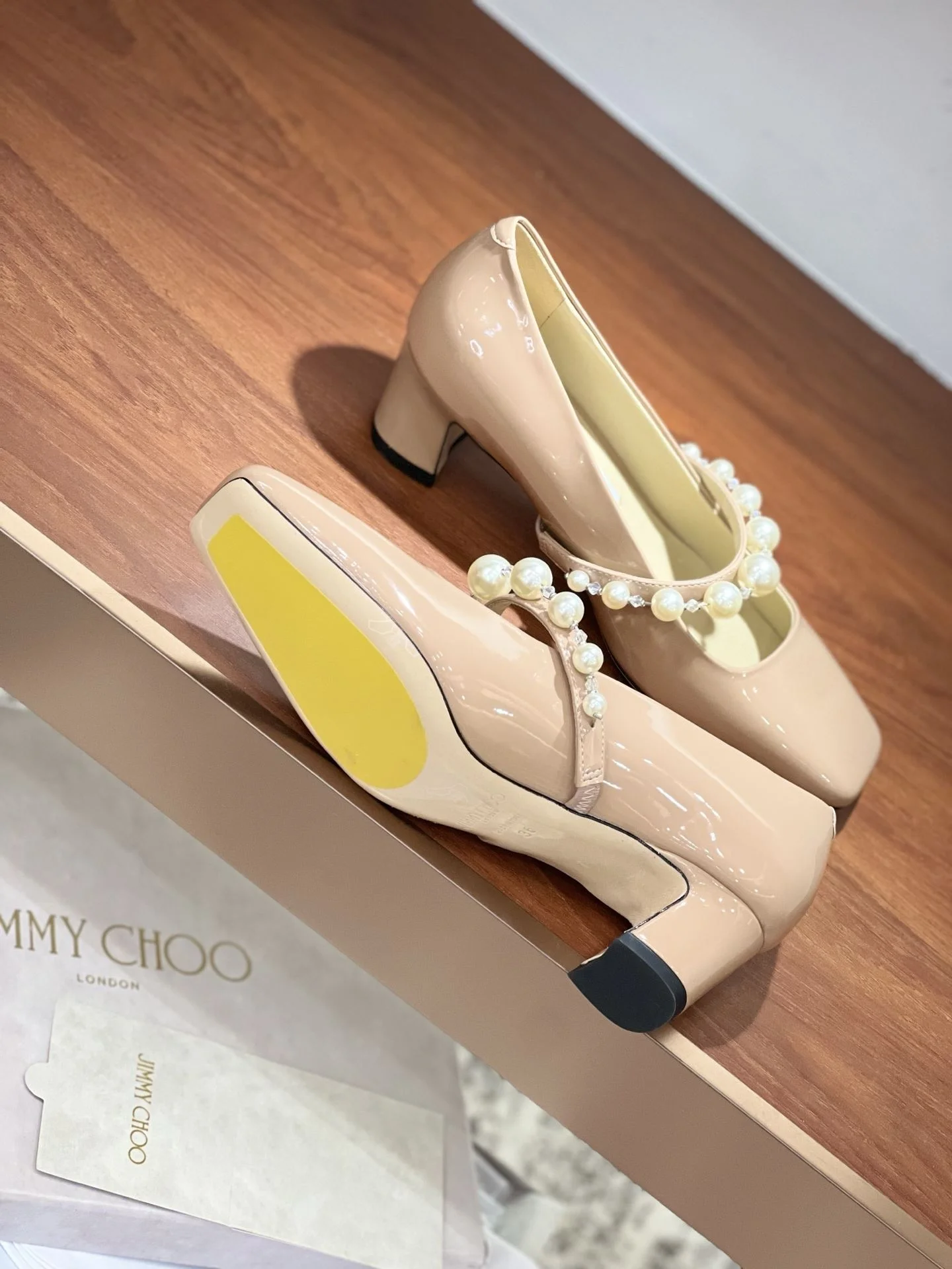 Jimmy Choo Shoes Timeless 8005