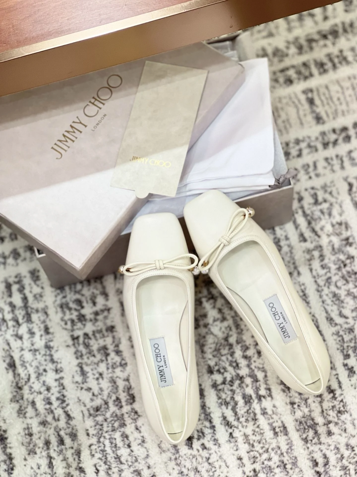Jimmy Choo Shoes Versatile 7899