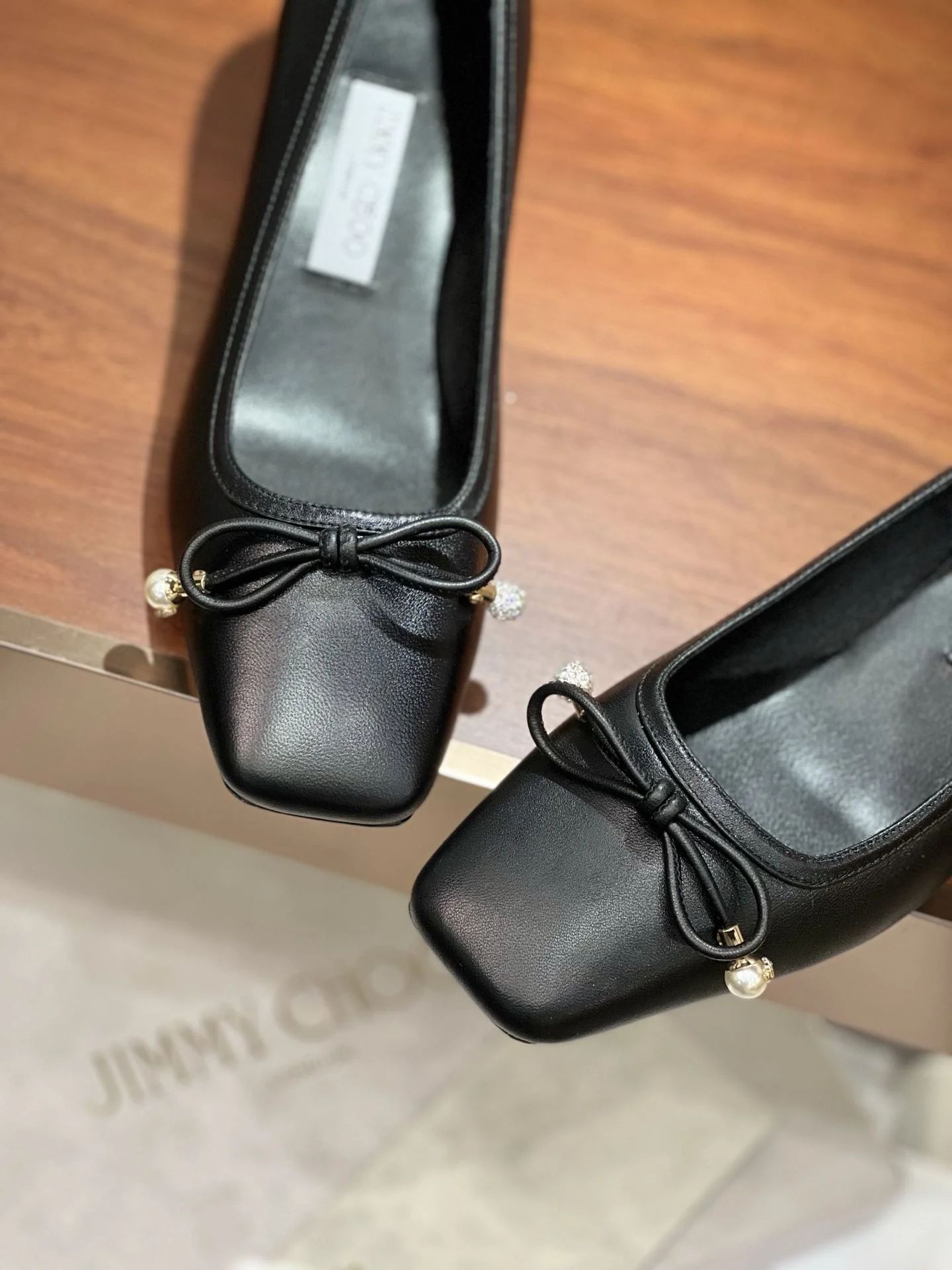 TimelessDesign Jimmy Choo Shoes 7898