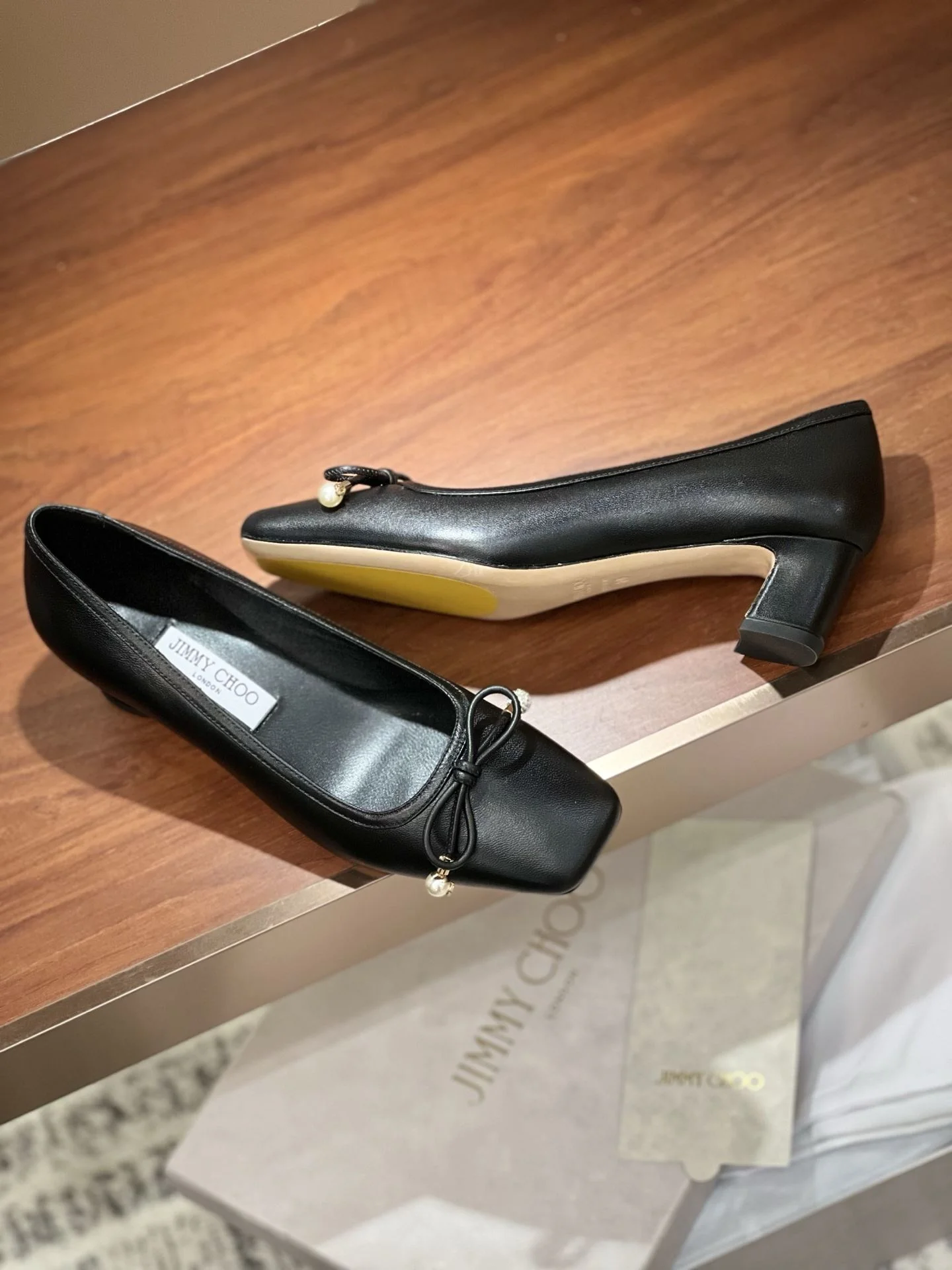 TimelessDesign Jimmy Choo Shoes 7898