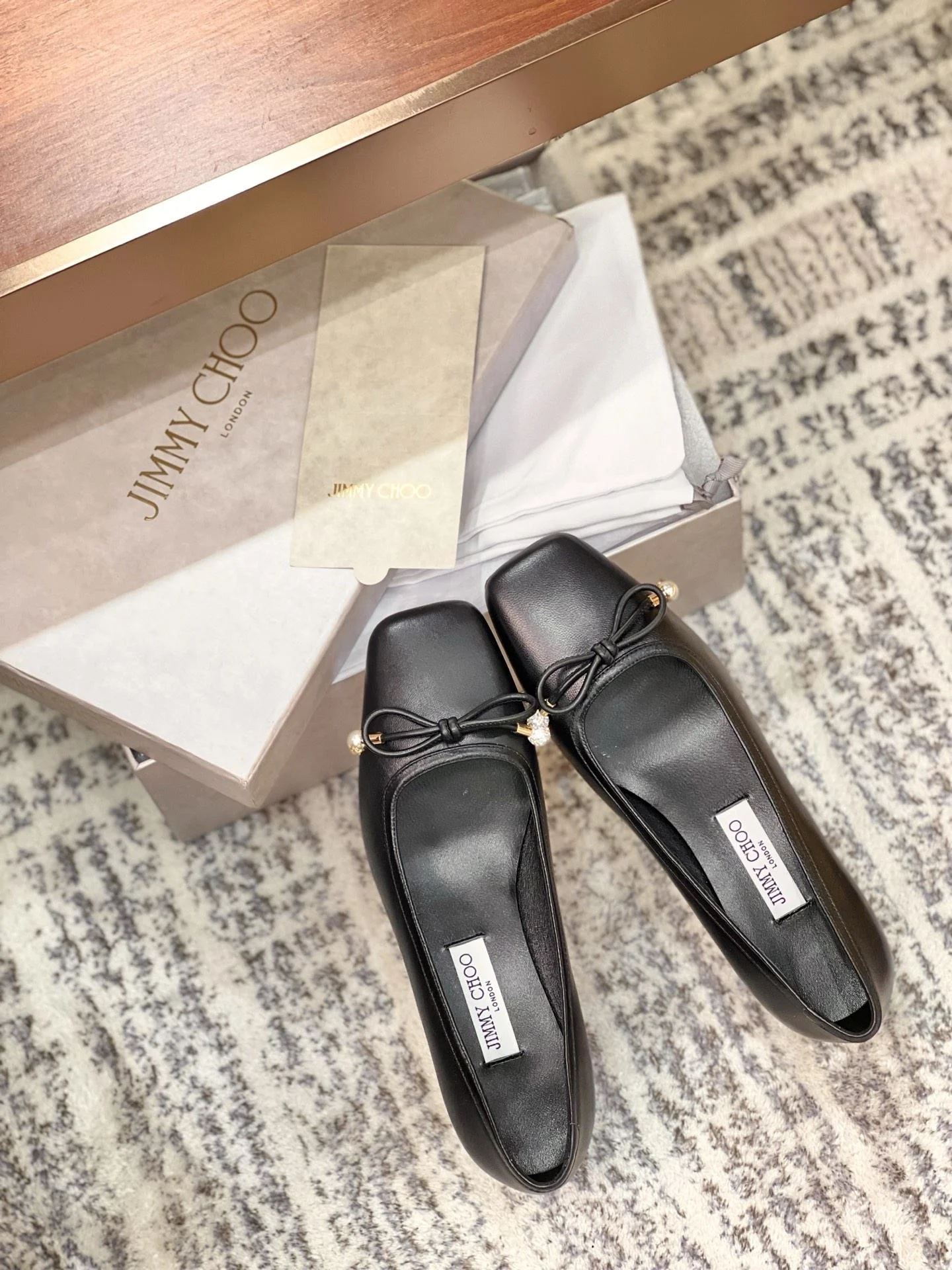 TimelessDesign Jimmy Choo Shoes 7898