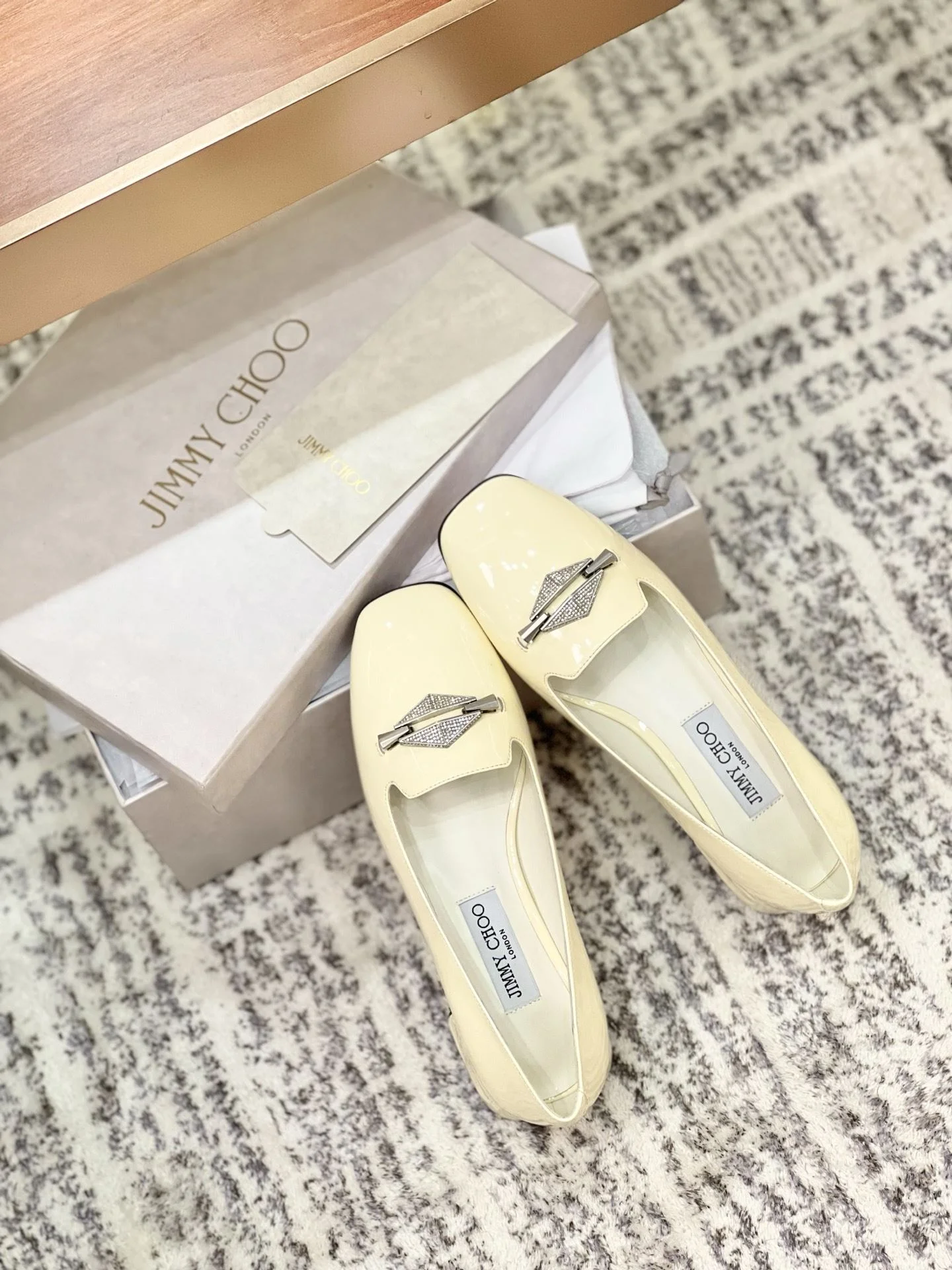 Jimmy Choo Shoes ModernLook 7896