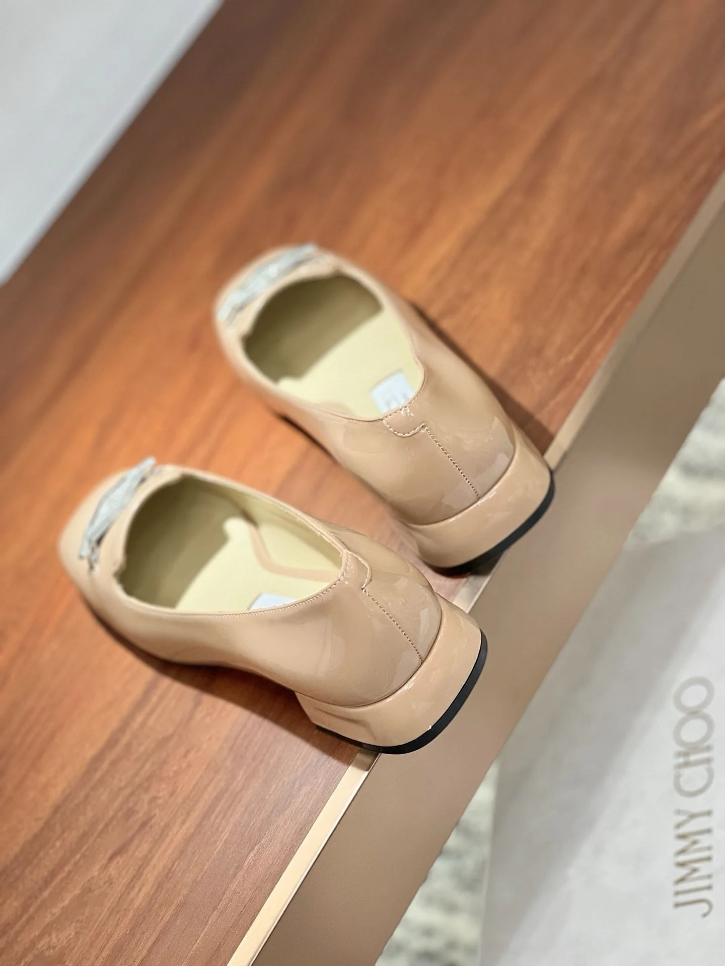 Jimmy Choo Shoes Minimalist 7895
